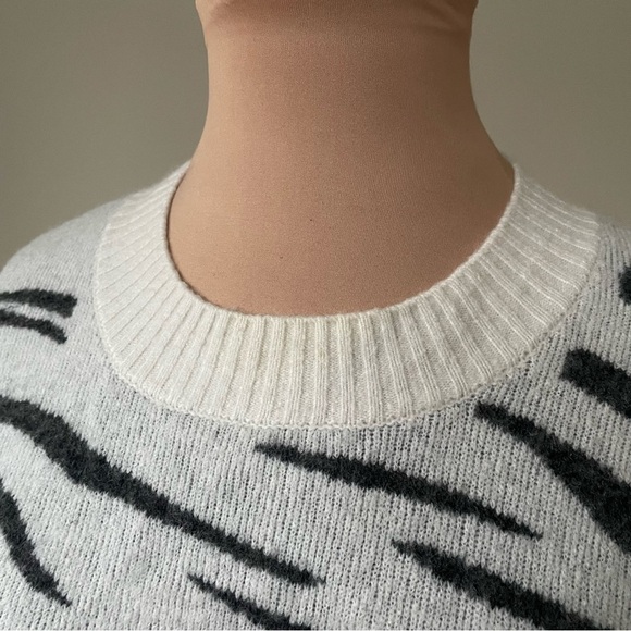 RAILS Lana Mixed Abstract Tiger Stripes Wool Blend Crewneck Sweater Size Large - Picture 12 of 12